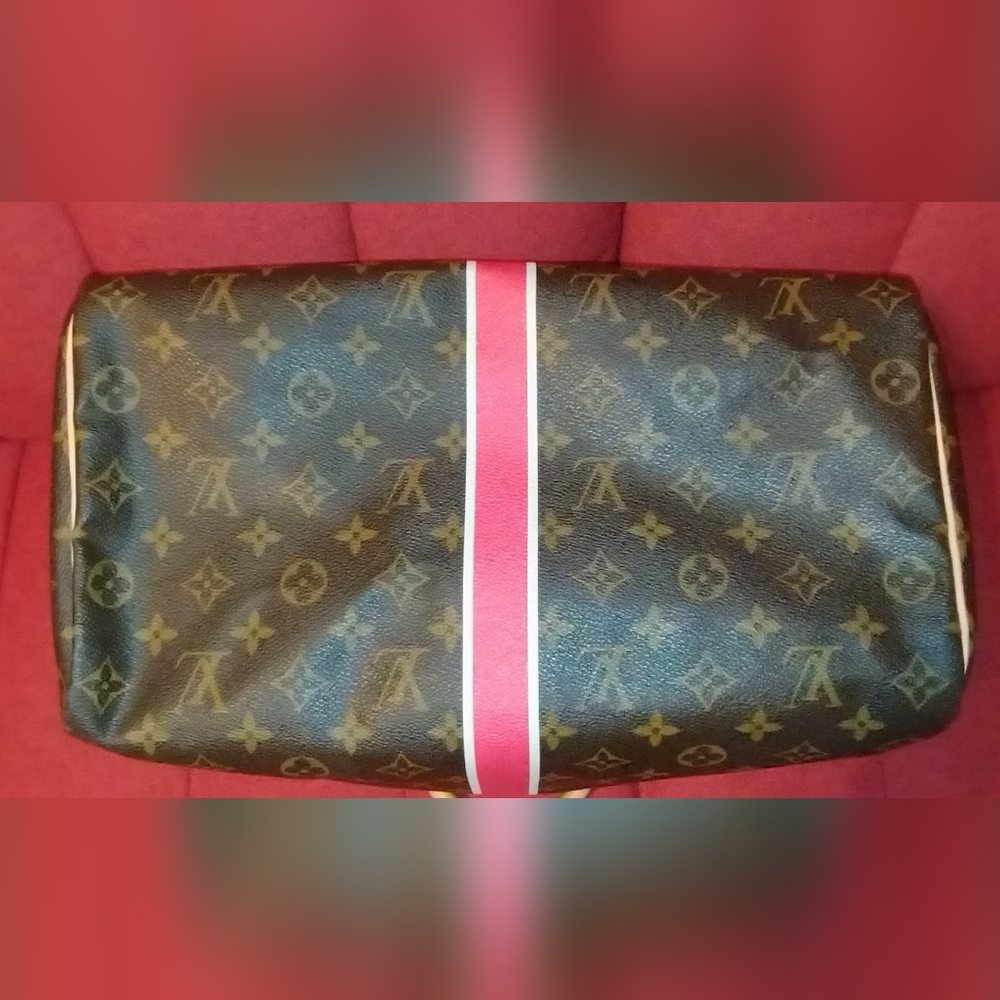 Classic Louis Vuitton Brown and Gold Monogram Speedy 35 Bag - Picture 4 of 14